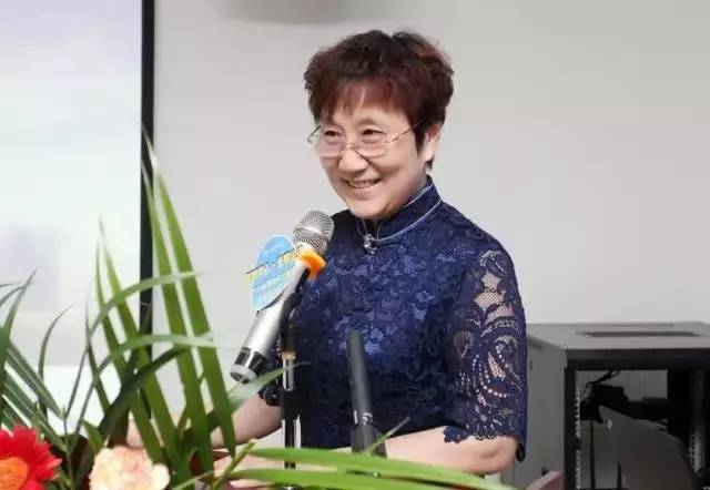 由西安市雁塔区医疗管理协会与华厦眼科医院集团主办的医路同心·光明论道——华厦·西安2017斜视与小儿眼科学术会议在西安华厦眼科医院学术会议厅
