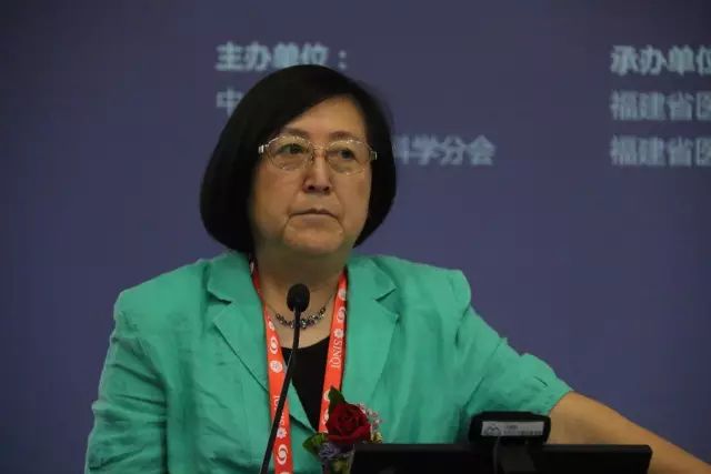 9月15日下午，在 22次全国眼科学术大会上，中国眼科医师“明日之星”计划在福州海峡环球会展中心正式启动，数 名中外眼科专家在现场及通过视频直播共同见证。2.jpg