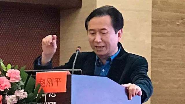佛山华厦眼科医院派出了由广东省眼科医师分会屈光手术带头人、中山大学研究生导师赵刚平院长领*的 医生团队参与本次盛会，并准备了众多精彩的内容，与全国眼科同道一起探讨与推动眼科新发展。.jpg