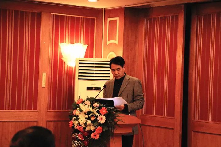 11月17日，宜昌华厦眼科医院 举办了“2017斜视与小儿眼科学术交流会”。本次交流会旨在进一步保护青少儿视力，为宜昌斜视与小儿眼科领域的临床工作者及其他相关人员搭建了相互交流的平台。进一步提升青少儿眼科医疗知识水平和 水平，推动中国青少儿视觉健康，让每个孩子都拥有一双健康明亮的眼睛。7.jpg
