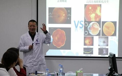 3月21日，深圳华厦眼科医院组织深圳各大社区及视光服务机构，开展“ 一届眼视光知识交流培训会”。培训会旨在减少广大市民朋友们因眼健康医治而走弯路的问题。依托深圳华厦眼科医院专科优势和医师优势，不断加强视光行业互相紧密合作的关系，提* 知识水平5.jpg