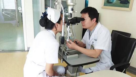 医者仁术也，博爱之心也——华厦眼科医院近视手术专家蔡磊林副院长3.jpg