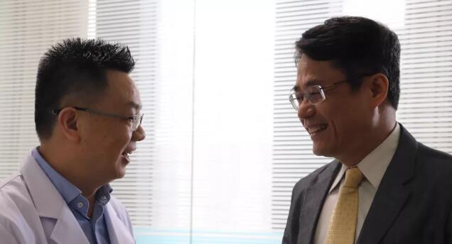 3月30日台湾中坜大学眼科中心林鸿源教授一行受邀来到厦门大学附属厦门眼科中心 开启精彩的“眼科学术之旅”4.jpg