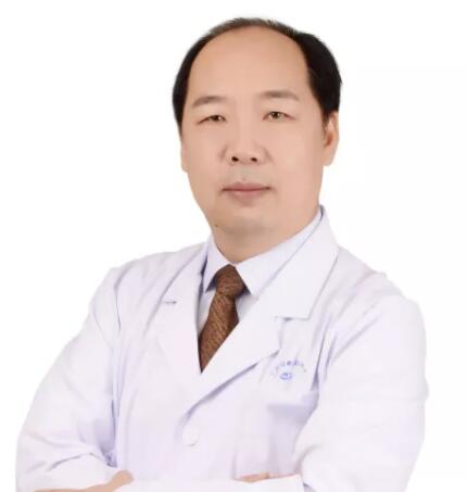 多次受邀于世界眼科大会、美国眼科年会、亚洲太平洋地区眼科年会等环球眼科会议进行现场手术表演——华厦眼科医院集团业务副总院长、上海和平眼科医院院长郭海科教授6.jpg