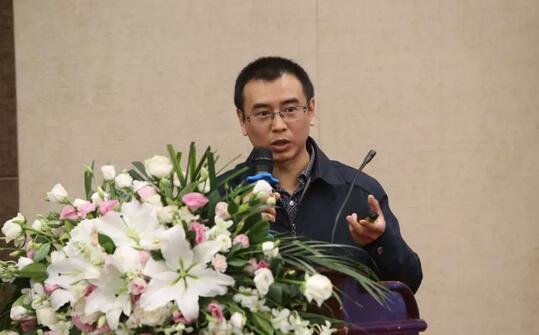 华厦眼科2019年眼屈光学组会议圆满召开35.jpg