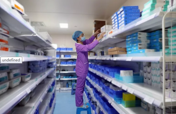 海西晨报：走进厦门大学附属厦门眼科中心五缘院区手术室的等候区，便来到了这家医院 安静、 神秘的地方——手术室1.png