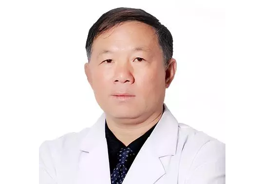 毕生愿望：让 位孩子眼异常及时发现，让 个患儿得到正规医治——杭州华厦眼科医院张宏亮主任.png