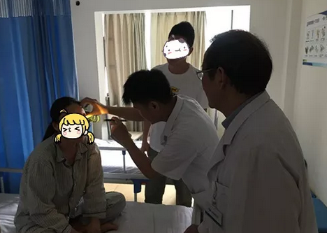 成都华厦眼科罗清礼院长为四处求医未果的河南眼眶肿瘤患者手术1.png