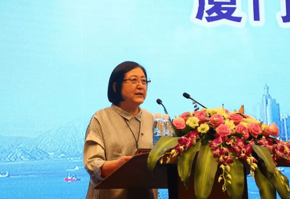 眼科界“ 强大脑”登鹭，掀起“头脑风暴” ——第五届华厦眼科环球论坛召开3.png