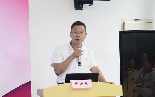 为进一步贯彻新形势下医保工作的合理合法合规性，加深医保人员对较新医保政策的掌握与理解，提升业务技能，集团在厦门举办2019年医保工作培训班，来自集团旗下各医院的医保办主任、医保专员等齐聚一堂、集训充电2.jpg