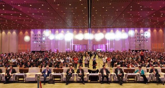 为光明中国护航，向70华诞献礼——华厦之光闪耀2019全国眼科年会1.jpg