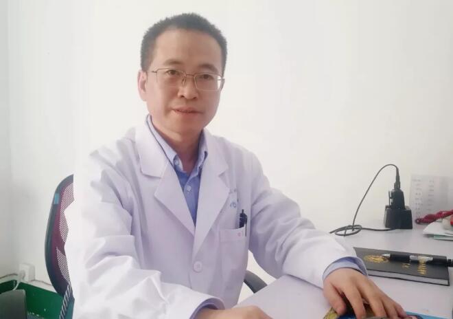不忘初心：为病患谋幸福——专访南平华厦眼科医院院长胡甫密1.jpg