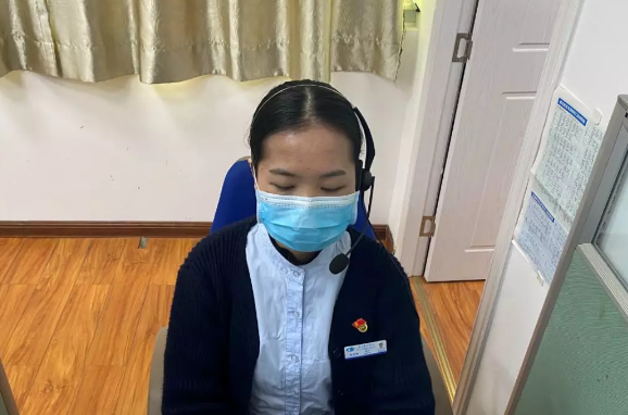 不一样的一线，一样的坚守——华厦眼科集团本部厦门眼科中心守护爱与光明8.png