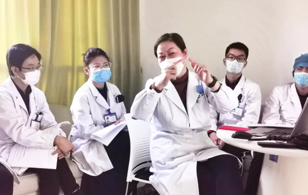 以初心致匠心——厦门眼科中心斜视与小儿眼科潘美华教授以匠心呵护患者的眼健康3.png