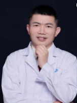 600多度近视+高度散光，“量眼定制”个性化微飞秒手术一*次性解决4.png