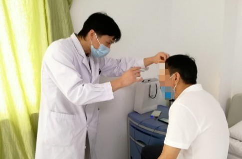 三焦点无极变焦人工晶体，白内障人群该怎么选3.png