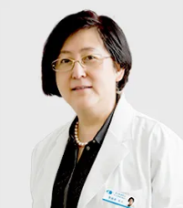 华厦眼科本部厦门眼科中心黎晓新总院长参加2021年两会健康策，助力我国眼底病诊疗事业发展2.png
