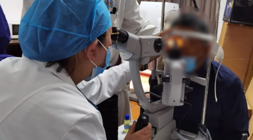 厦门眼科中心总院长黎晓新教授千里赴西藏传医送技，播撒光明2.png