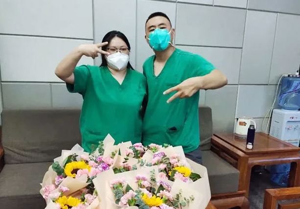 华厦眼科白衣英雄战“疫”背后的暖心故事5.png