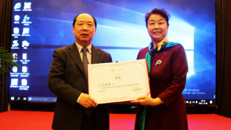 聊城华厦眼科任春慧：从医40年，用一双“慧”眼守护无数双慧眼3.png